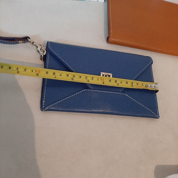 Dooney Bourke Envelop Cloth - Blue Small - Picture 6 of 7